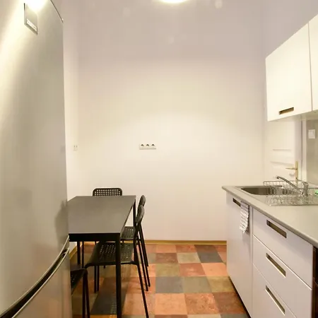 Apartment Standard By Hi5- Dob Street