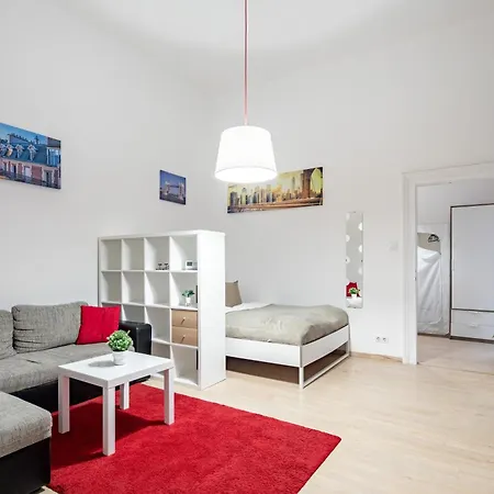 Standard By Hi5- Dob Street Apartment *